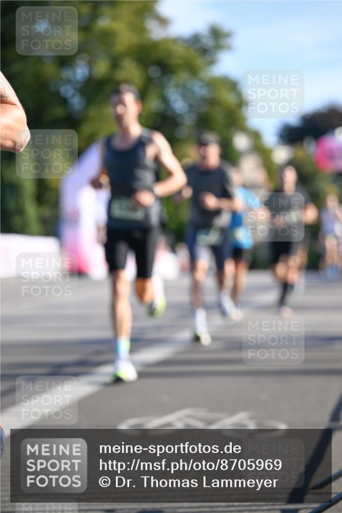 07.09.2025 - BARMER Alsterlauf Dr. Thomas Lammeyer http://msf.ph/oto/8705969 07.09.2025 09:22:41 Laufen  meine-sportfotos.de