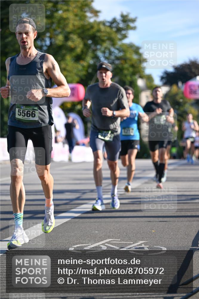 07.09.2025 - BARMER Alsterlauf Dr. Thomas Lammeyer http://msf.ph/oto/8705972 07.09.2025 09:22:42 Laufen 6, 5566 meine-sportfotos.de