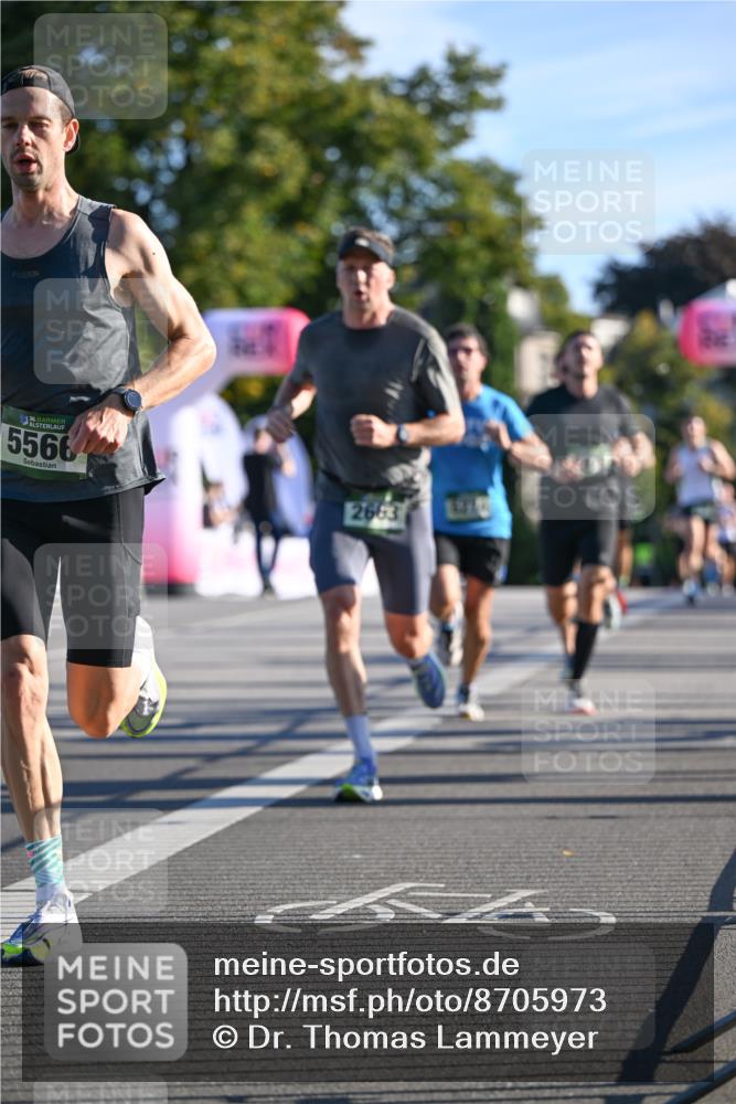 07.09.2025 - BARMER Alsterlauf Dr. Thomas Lammeyer http://msf.ph/oto/8705973 07.09.2025 09:22:42 Laufen 5566, 2663 meine-sportfotos.de