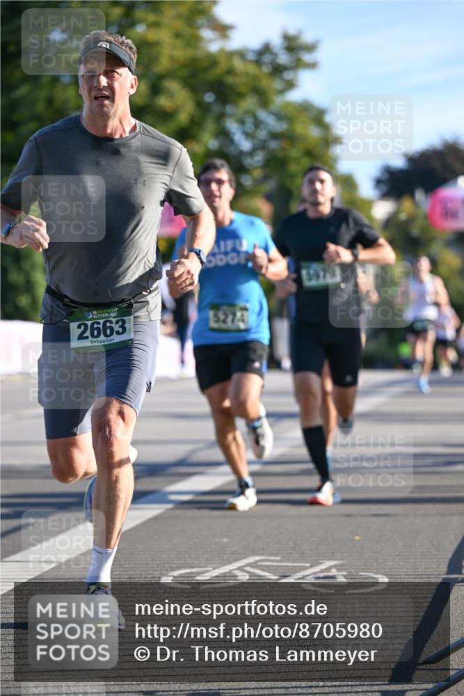 07.09.2025 - BARMER Alsterlauf Dr. Thomas Lammeyer http://msf.ph/oto/8705980 07.09.2025 09:22:43 Laufen 36, 2663, 5979, 5274 meine-sportfotos.de