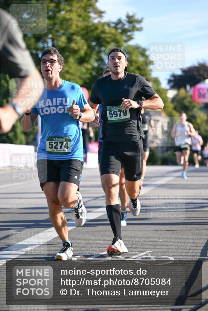 07.09.2025 - BARMER Alsterlauf Dr. Thomas Lammeyer http://msf.ph/oto/8705984 07.09.2025 09:22:44 Laufen 5979, 36, 5274 meine-sportfotos.de