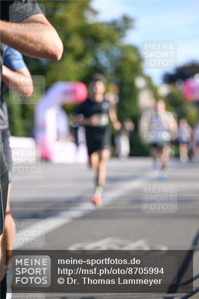 07.09.2025 - BARMER Alsterlauf Dr. Thomas Lammeyer http://msf.ph/oto/8705994 07.09.2025 09:22:45 Laufen  meine-sportfotos.de