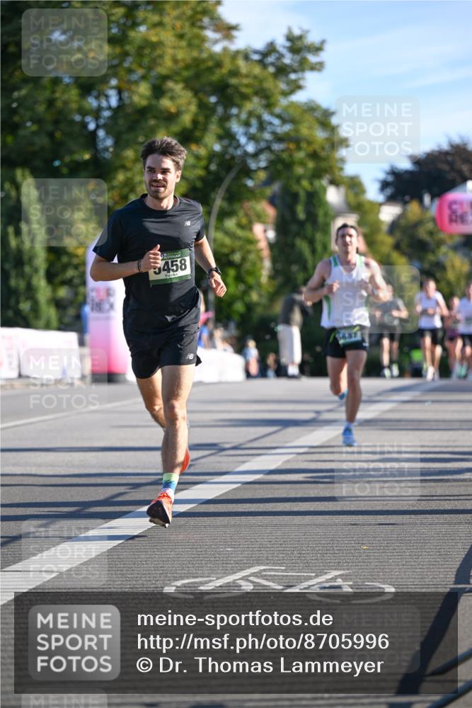 07.09.2025 - BARMER Alsterlauf Dr. Thomas Lammeyer http://msf.ph/oto/8705996 07.09.2025 09:22:46 Laufen 136, 5458 meine-sportfotos.de
