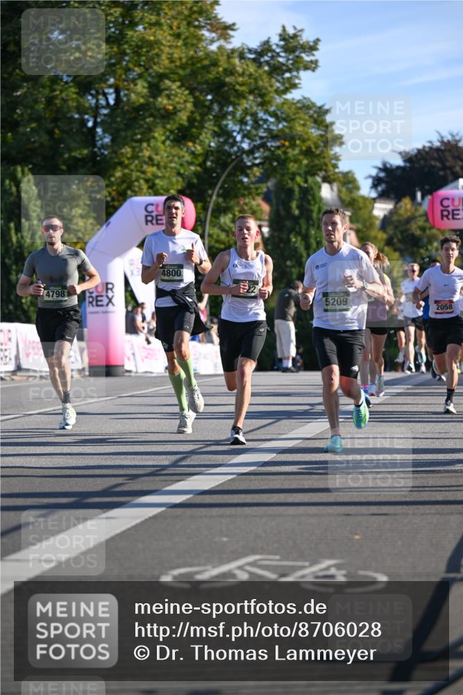 07.09.2025 - BARMER Alsterlauf Dr. Thomas Lammeyer http://msf.ph/oto/8706028 07.09.2025 09:22:51 Laufen 4798, 4800, 22, 5209, 2058, 34 meine-sportfotos.de