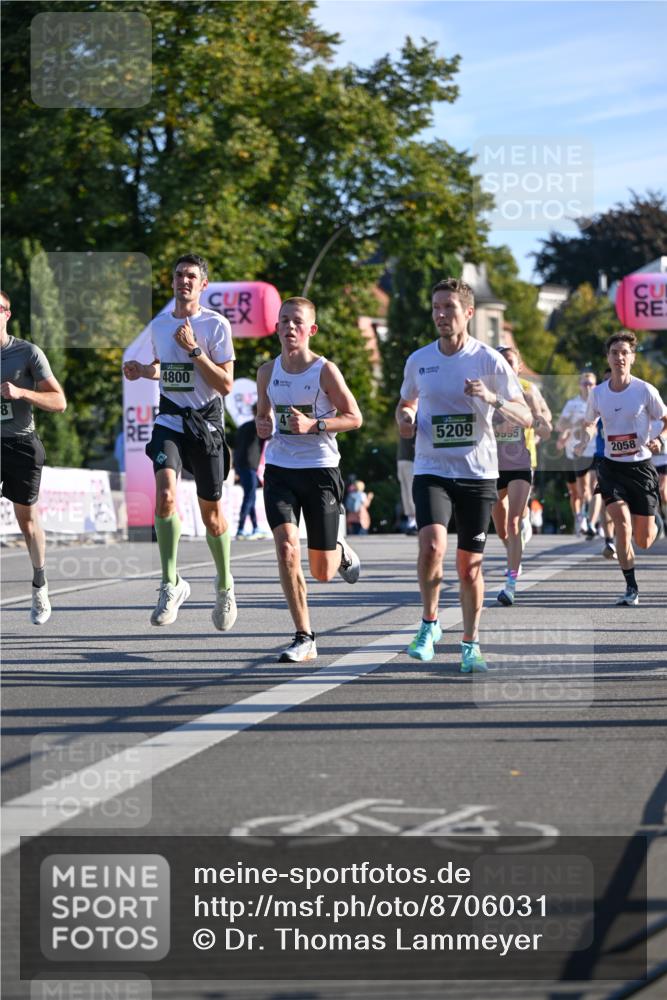 07.09.2025 - BARMER Alsterlauf Dr. Thomas Lammeyer http://msf.ph/oto/8706031 07.09.2025 09:22:52 Laufen 8, 4800, 4, 2, 5209, 555, 554, 2058 meine-sportfotos.de
