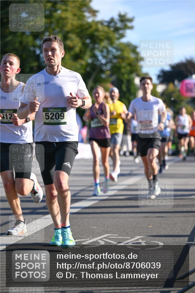 07.09.2025 - BARMER Alsterlauf Dr. Thomas Lammeyer http://msf.ph/oto/8706039 07.09.2025 09:22:53 Laufen 412, 136, 5209, 2060 meine-sportfotos.de