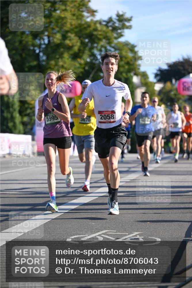 07.09.2025 - BARMER Alsterlauf Dr. Thomas Lammeyer http://msf.ph/oto/8706043 07.09.2025 09:22:54 Laufen 5995, 3670, 2058 meine-sportfotos.de