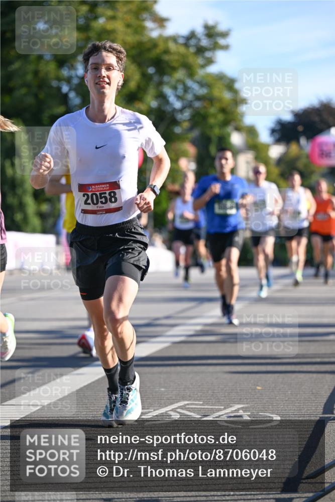 07.09.2025 - BARMER Alsterlauf Dr. Thomas Lammeyer http://msf.ph/oto/8706048 07.09.2025 09:22:55 Laufen 36, 2058 meine-sportfotos.de