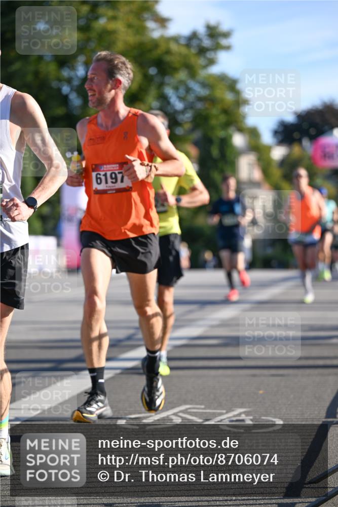 07.09.2025 - BARMER Alsterlauf Dr. Thomas Lammeyer http://msf.ph/oto/8706074 07.09.2025 09:22:59 Laufen 6197 meine-sportfotos.de