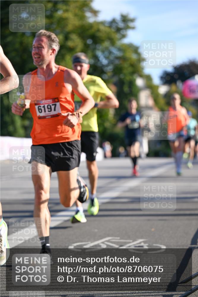 07.09.2025 - BARMER Alsterlauf Dr. Thomas Lammeyer http://msf.ph/oto/8706075 07.09.2025 09:22:59 Laufen 6197 meine-sportfotos.de