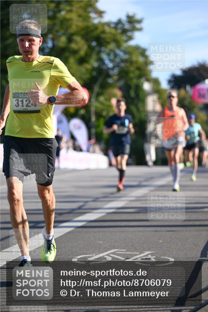 07.09.2025 - BARMER Alsterlauf Dr. Thomas Lammeyer http://msf.ph/oto/8706079 07.09.2025 09:23:00 Laufen 36, 3124 meine-sportfotos.de
