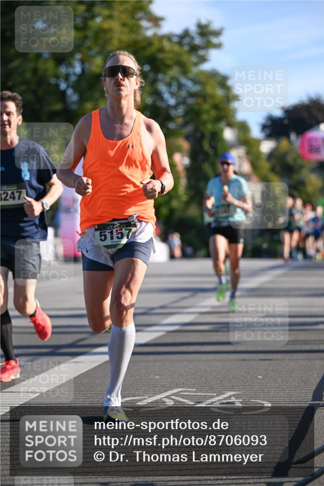 07.09.2025 - BARMER Alsterlauf Dr. Thomas Lammeyer http://msf.ph/oto/8706093 07.09.2025 09:23:02 Laufen 3247, 5157 meine-sportfotos.de