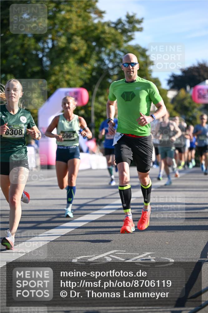 07.09.2025 - BARMER Alsterlauf Dr. Thomas Lammeyer http://msf.ph/oto/8706119 07.09.2025 09:23:09 Laufen 136, 6308, 5964 meine-sportfotos.de