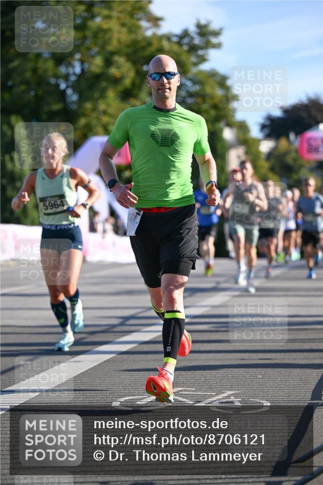 07.09.2025 - BARMER Alsterlauf Dr. Thomas Lammeyer http://msf.ph/oto/8706121 07.09.2025 09:23:09 Laufen 5964 meine-sportfotos.de