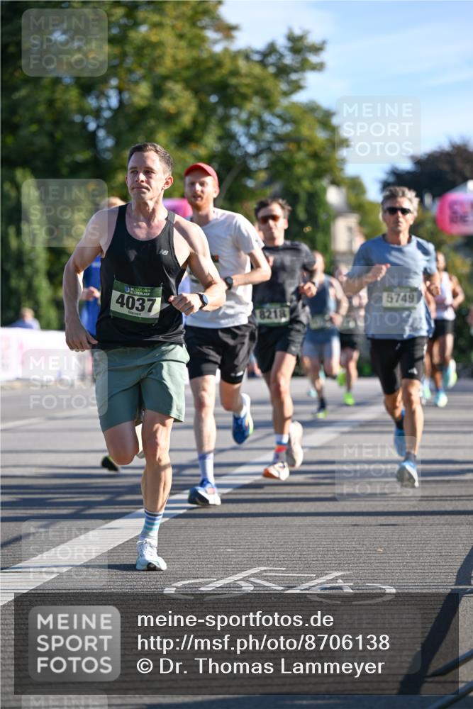 07.09.2025 - BARMER Alsterlauf Dr. Thomas Lammeyer http://msf.ph/oto/8706138 07.09.2025 09:23:12 Laufen 36, 4037, 8218, 5749 meine-sportfotos.de