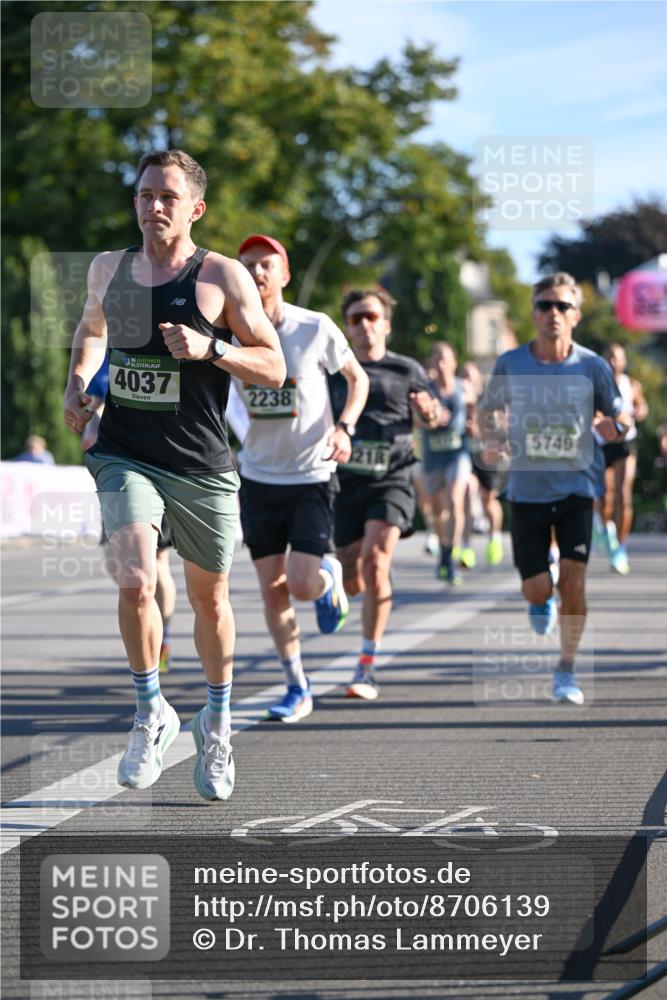 07.09.2025 - BARMER Alsterlauf Dr. Thomas Lammeyer http://msf.ph/oto/8706139 07.09.2025 09:23:12 Laufen 136, 4037, 2238, 5749 meine-sportfotos.de