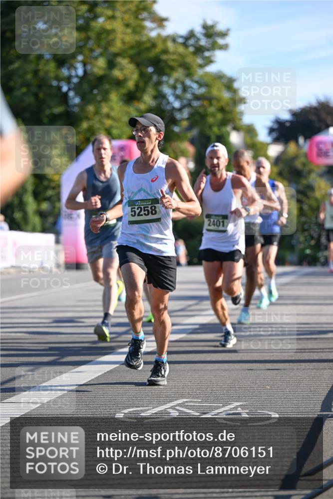 07.09.2025 - BARMER Alsterlauf Dr. Thomas Lammeyer http://msf.ph/oto/8706151 07.09.2025 09:23:14 Laufen 5258, 2401 meine-sportfotos.de