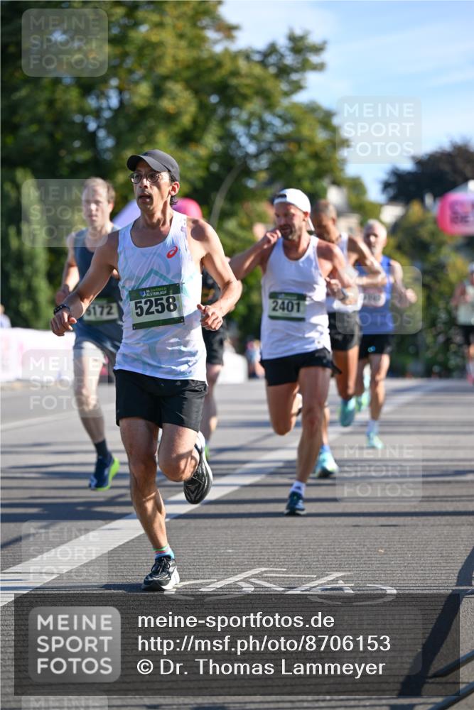 07.09.2025 - BARMER Alsterlauf Dr. Thomas Lammeyer http://msf.ph/oto/8706153 07.09.2025 09:23:14 Laufen 35, 5172, 5258, 2401 meine-sportfotos.de