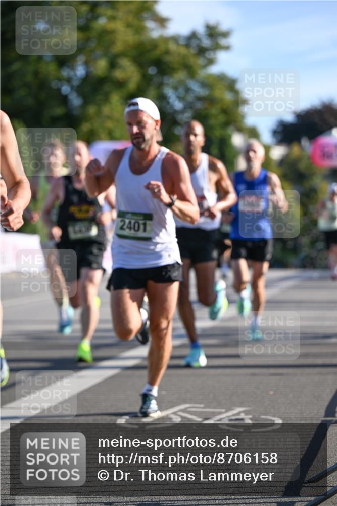 07.09.2025 - BARMER Alsterlauf Dr. Thomas Lammeyer http://msf.ph/oto/8706158 07.09.2025 09:23:15 Laufen 2401 meine-sportfotos.de