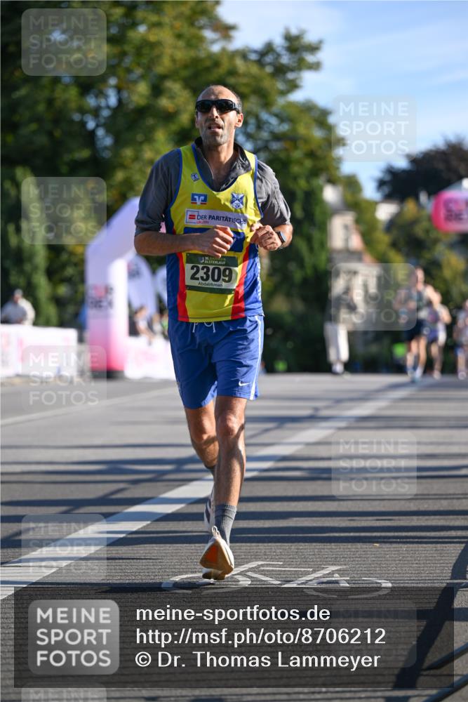 07.09.2025 - BARMER Alsterlauf Dr. Thomas Lammeyer http://msf.ph/oto/8706212 07.09.2025 09:23:27 Laufen 36, 2309 meine-sportfotos.de