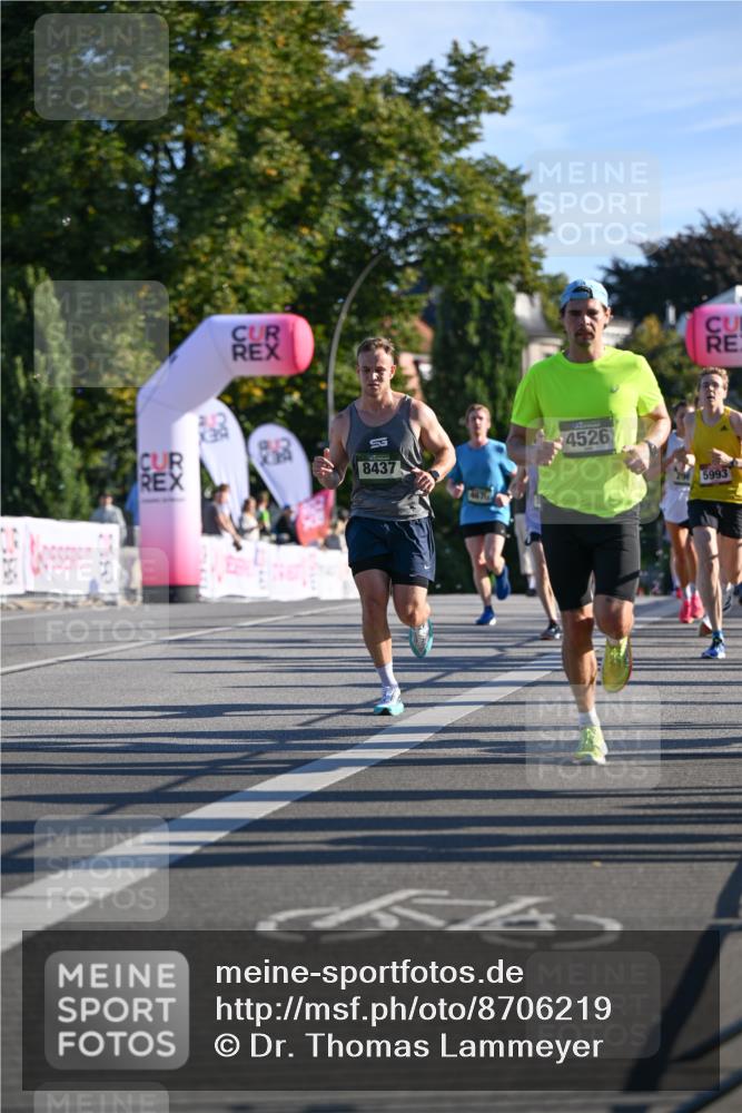 07.09.2025 - BARMER Alsterlauf Dr. Thomas Lammeyer http://msf.ph/oto/8706219 07.09.2025 09:23:32 Laufen 2380, 8437, 4679, 4526, 5993 meine-sportfotos.de
