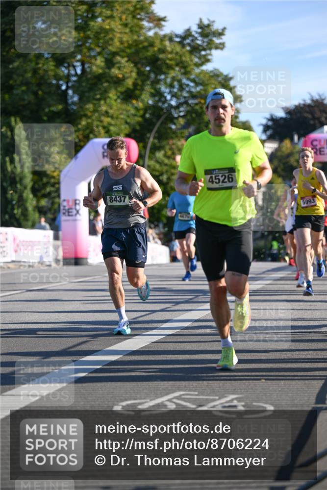 07.09.2025 - BARMER Alsterlauf Dr. Thomas Lammeyer http://msf.ph/oto/8706224 07.09.2025 09:23:32 Laufen 8437, 4470, 4526, 34, 5993 meine-sportfotos.de
