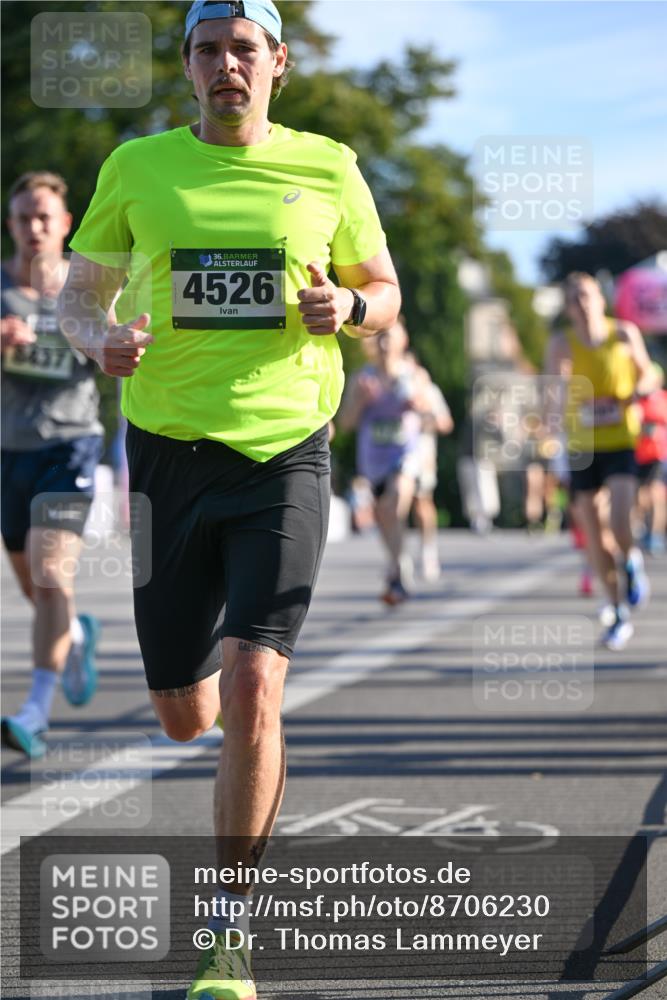 07.09.2025 - BARMER Alsterlauf Dr. Thomas Lammeyer http://msf.ph/oto/8706230 07.09.2025 09:23:33 Laufen 8437, 36, 4526 meine-sportfotos.de