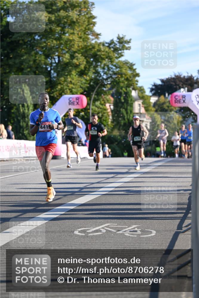07.09.2025 - BARMER Alsterlauf Dr. Thomas Lammeyer http://msf.ph/oto/8706278 07.09.2025 09:23:44 Laufen 441, 1431 meine-sportfotos.de