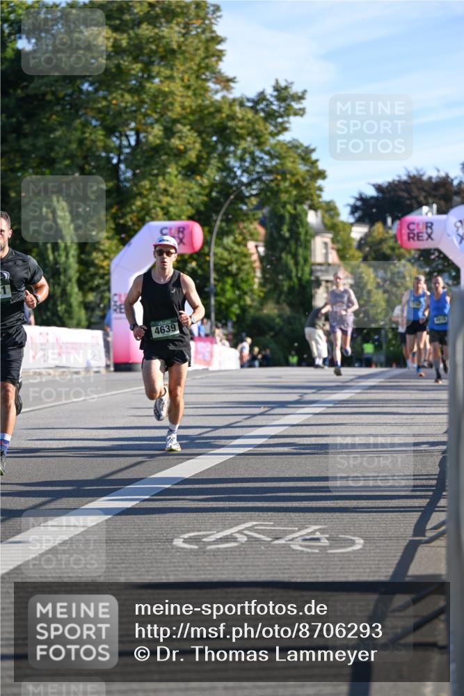 07.09.2025 - BARMER Alsterlauf Dr. Thomas Lammeyer http://msf.ph/oto/8706293 07.09.2025 09:23:46 Laufen 4639 meine-sportfotos.de