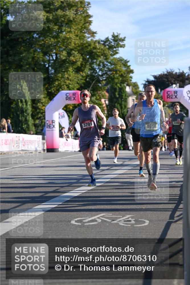 07.09.2025 - BARMER Alsterlauf Dr. Thomas Lammeyer http://msf.ph/oto/8706310 07.09.2025 09:23:50 Laufen 8389, 3701, 3673, 4916 meine-sportfotos.de