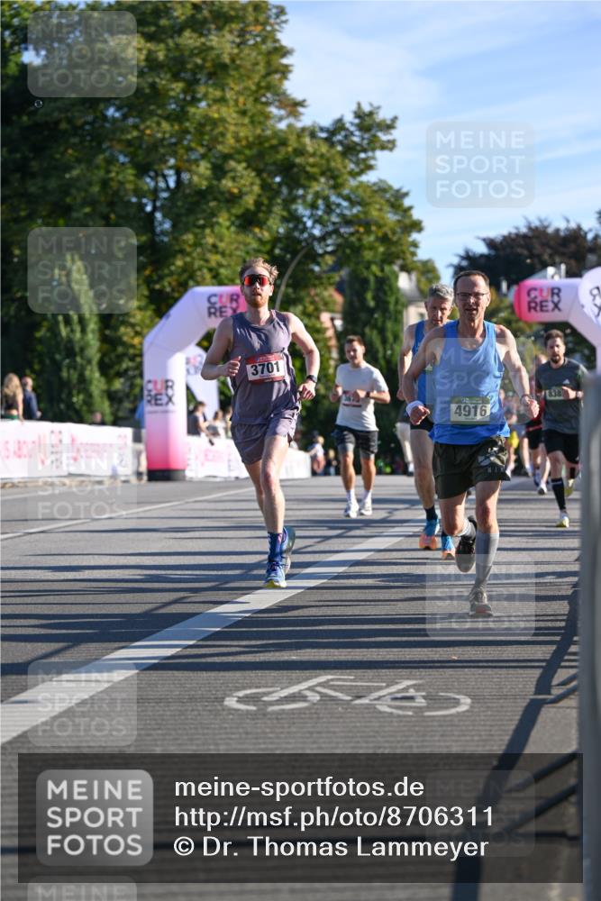 07.09.2025 - BARMER Alsterlauf Dr. Thomas Lammeyer http://msf.ph/oto/8706311 07.09.2025 09:23:51 Laufen 3701, 3673, 4916, 64 meine-sportfotos.de