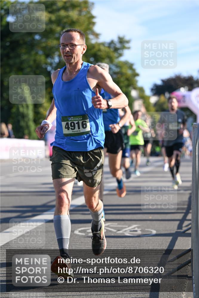 07.09.2025 - BARMER Alsterlauf Dr. Thomas Lammeyer http://msf.ph/oto/8706320 07.09.2025 09:23:52 Laufen 36, 4916 meine-sportfotos.de