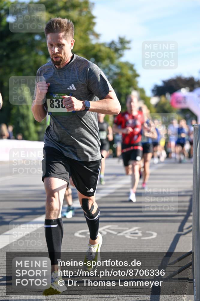 07.09.2025 - BARMER Alsterlauf Dr. Thomas Lammeyer http://msf.ph/oto/8706336 07.09.2025 09:23:55 Laufen 36, 838 meine-sportfotos.de