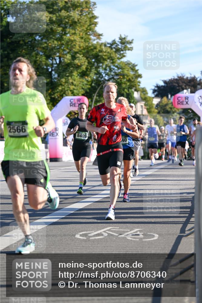 07.09.2025 - BARMER Alsterlauf Dr. Thomas Lammeyer http://msf.ph/oto/8706340 07.09.2025 09:23:55 Laufen 2566, 8409 meine-sportfotos.de