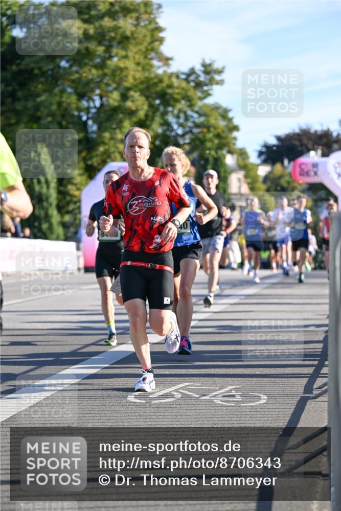 07.09.2025 - BARMER Alsterlauf Dr. Thomas Lammeyer http://msf.ph/oto/8706343 07.09.2025 09:23:56 Laufen 3 meine-sportfotos.de