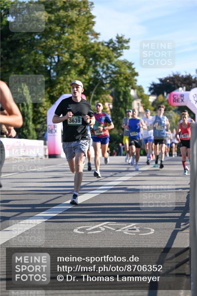 07.09.2025 - BARMER Alsterlauf Dr. Thomas Lammeyer http://msf.ph/oto/8706352 07.09.2025 09:23:57 Laufen 3639, 2677 meine-sportfotos.de