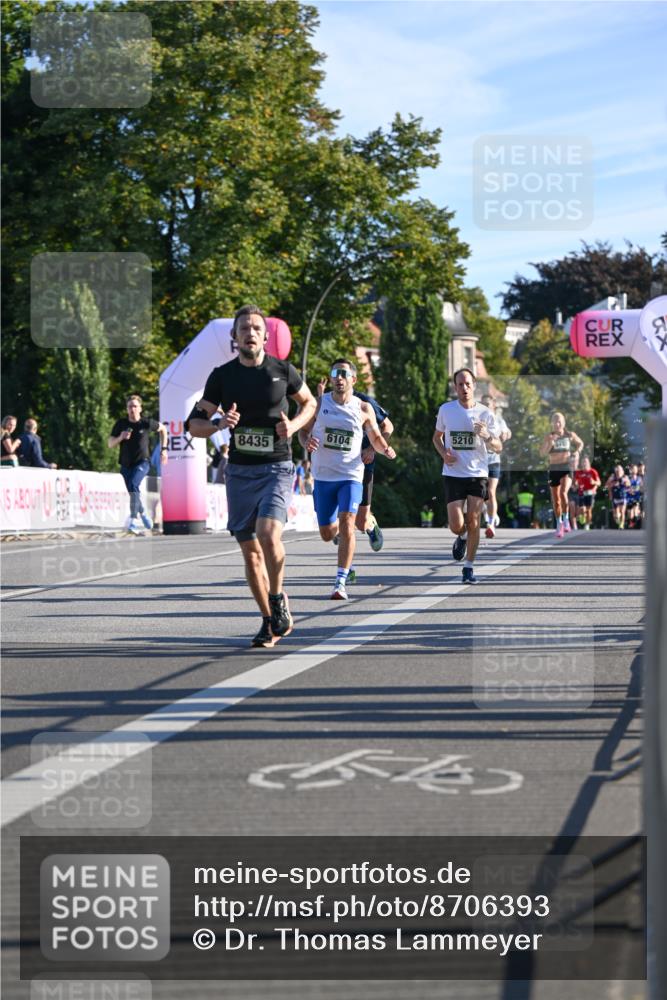 07.09.2025 - BARMER Alsterlauf Dr. Thomas Lammeyer http://msf.ph/oto/8706393 07.09.2025 09:24:04 Laufen 8435, 6104, 5210 meine-sportfotos.de
