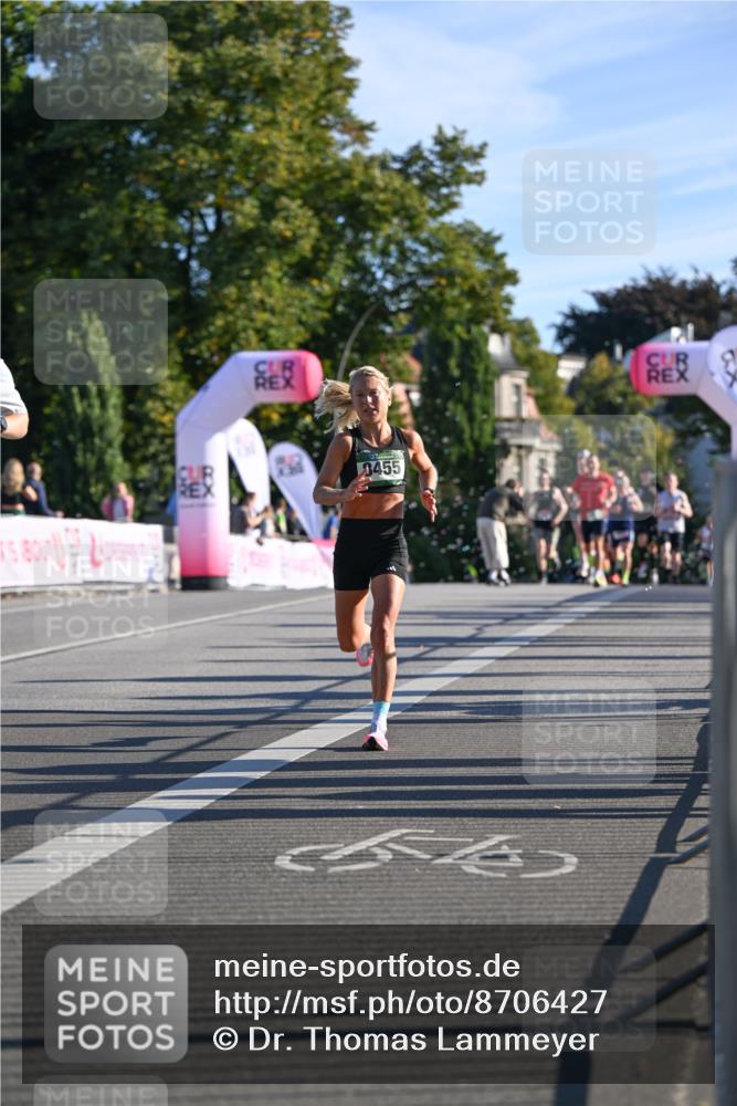 07.09.2025 - BARMER Alsterlauf Dr. Thomas Lammeyer http://msf.ph/oto/8706427 07.09.2025 09:24:09 Laufen 8455 meine-sportfotos.de