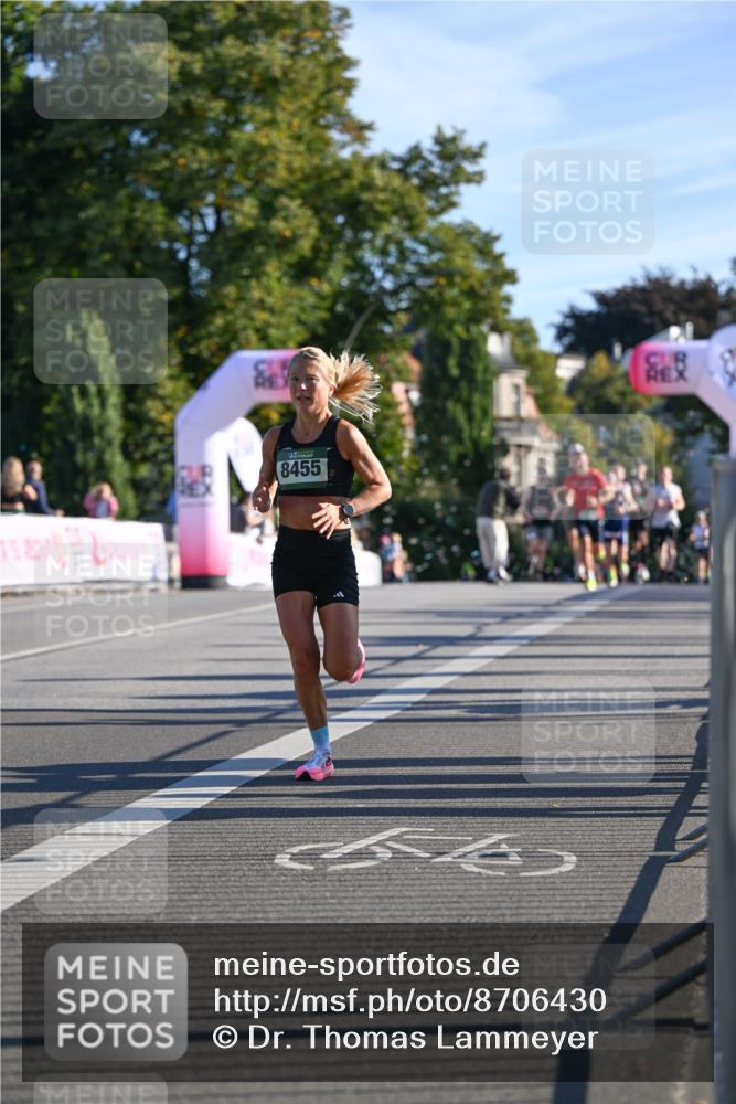 07.09.2025 - BARMER Alsterlauf Dr. Thomas Lammeyer http://msf.ph/oto/8706430 07.09.2025 09:24:10 Laufen 8455 meine-sportfotos.de