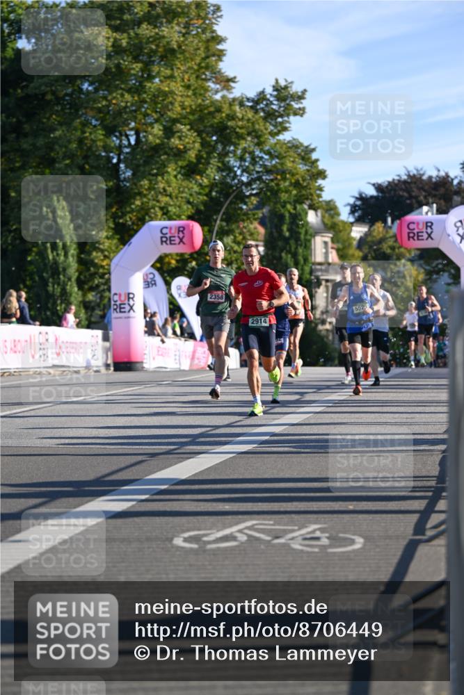 07.09.2025 - BARMER Alsterlauf Dr. Thomas Lammeyer http://msf.ph/oto/8706449 07.09.2025 09:24:14 Laufen 1350, 2358, 5525, 2914 meine-sportfotos.de