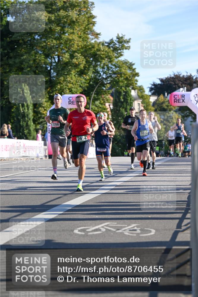 07.09.2025 - BARMER Alsterlauf Dr. Thomas Lammeyer http://msf.ph/oto/8706455 07.09.2025 09:24:15 Laufen 2358, 2914, 4092, 20, 5525 meine-sportfotos.de