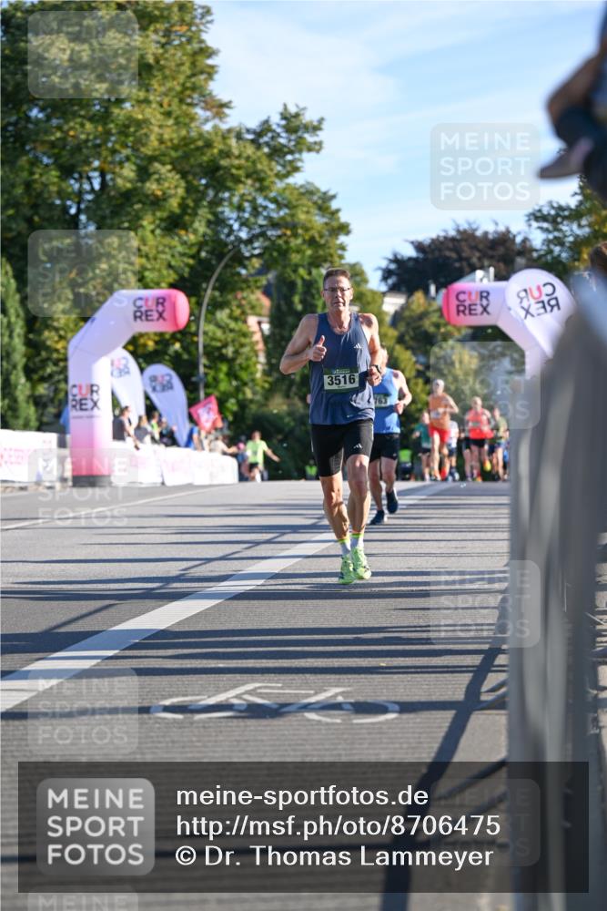 07.09.2025 - BARMER Alsterlauf Dr. Thomas Lammeyer http://msf.ph/oto/8706475 07.09.2025 09:24:21 Laufen 3516 meine-sportfotos.de