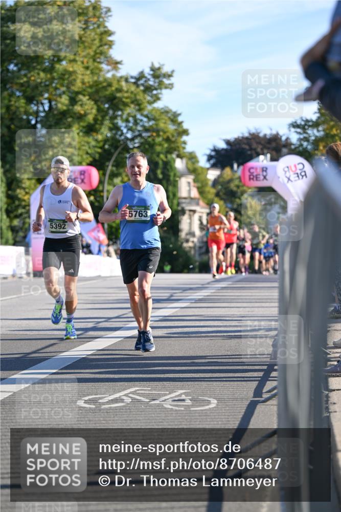 07.09.2025 - BARMER Alsterlauf Dr. Thomas Lammeyer http://msf.ph/oto/8706487 07.09.2025 09:24:23 Laufen 5392, 5763 meine-sportfotos.de