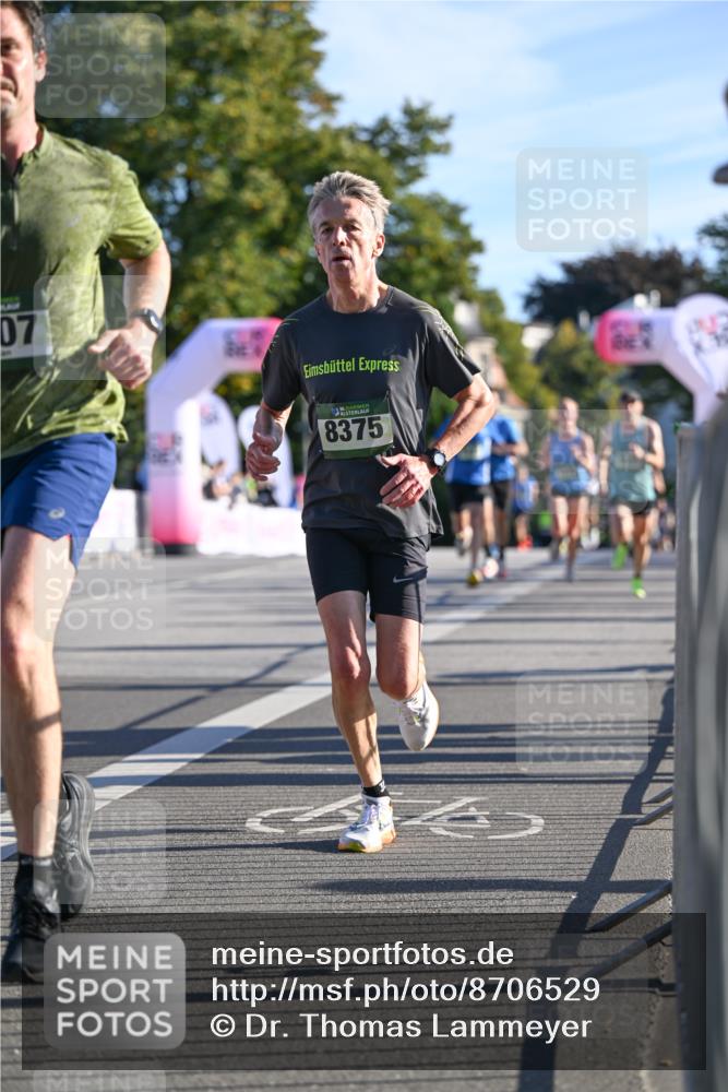 07.09.2025 - BARMER Alsterlauf Dr. Thomas Lammeyer http://msf.ph/oto/8706529 07.09.2025 09:24:33 Laufen 07, 136, 8375 meine-sportfotos.de