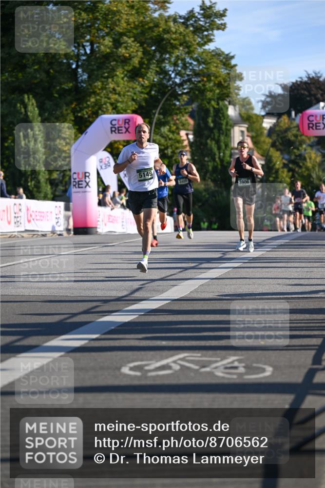 07.09.2025 - BARMER Alsterlauf Dr. Thomas Lammeyer http://msf.ph/oto/8706562 07.09.2025 09:24:41 Laufen 5149, 3405, 3906 meine-sportfotos.de