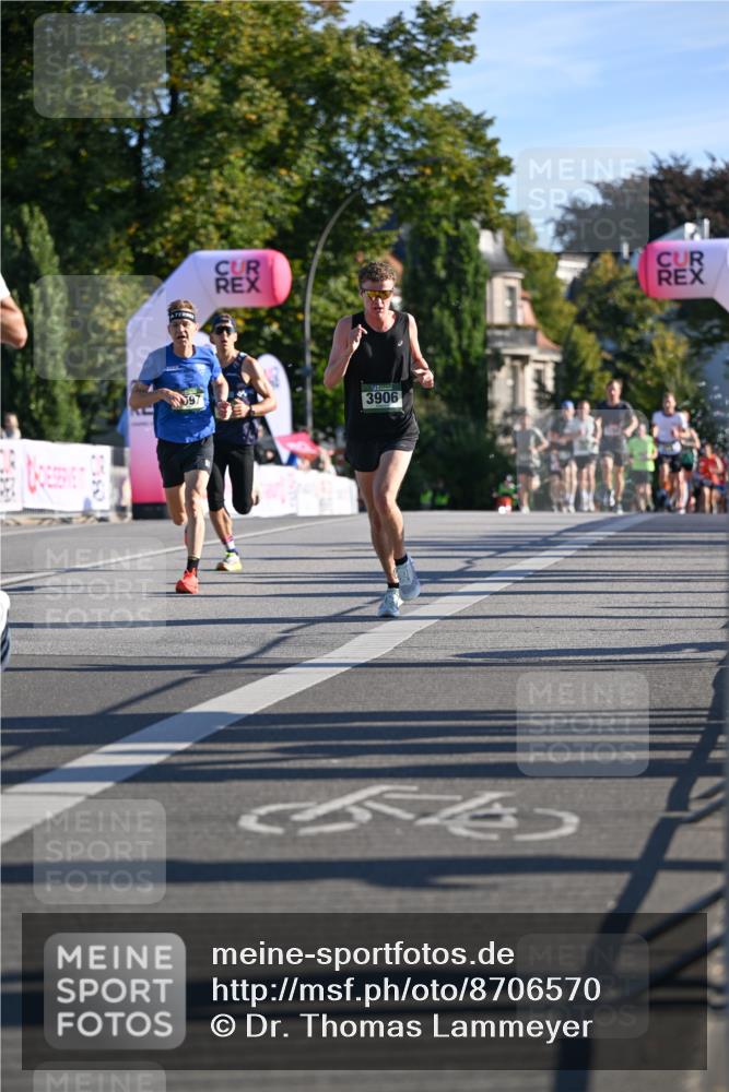 07.09.2025 - BARMER Alsterlauf Dr. Thomas Lammeyer http://msf.ph/oto/8706570 07.09.2025 09:24:42 Laufen 0097, 3906 meine-sportfotos.de
