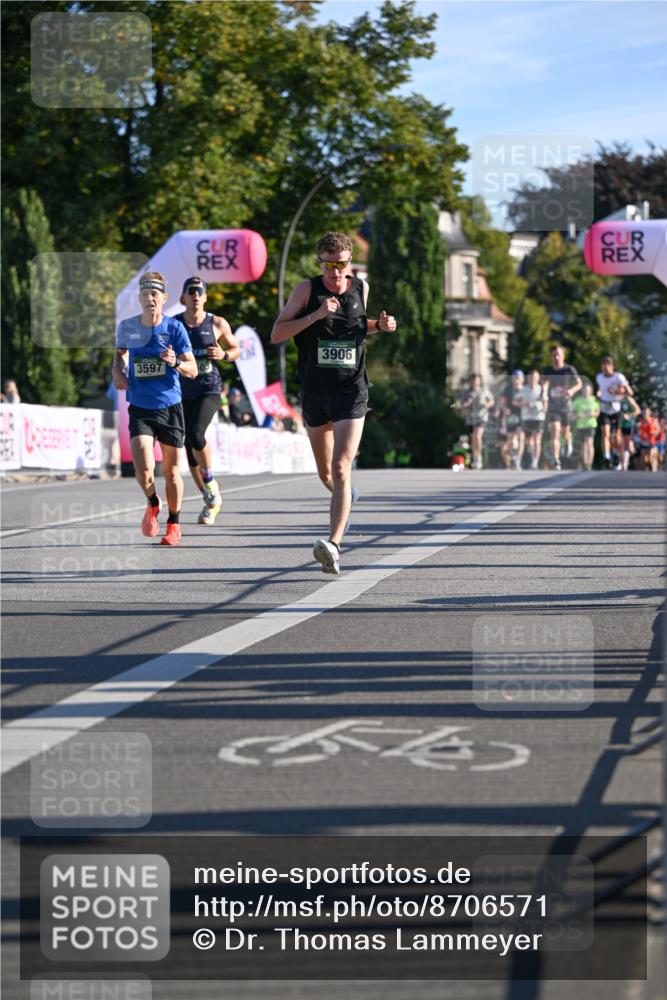 07.09.2025 - BARMER Alsterlauf Dr. Thomas Lammeyer http://msf.ph/oto/8706571 07.09.2025 09:24:42 Laufen 3597, 3906, 54 meine-sportfotos.de