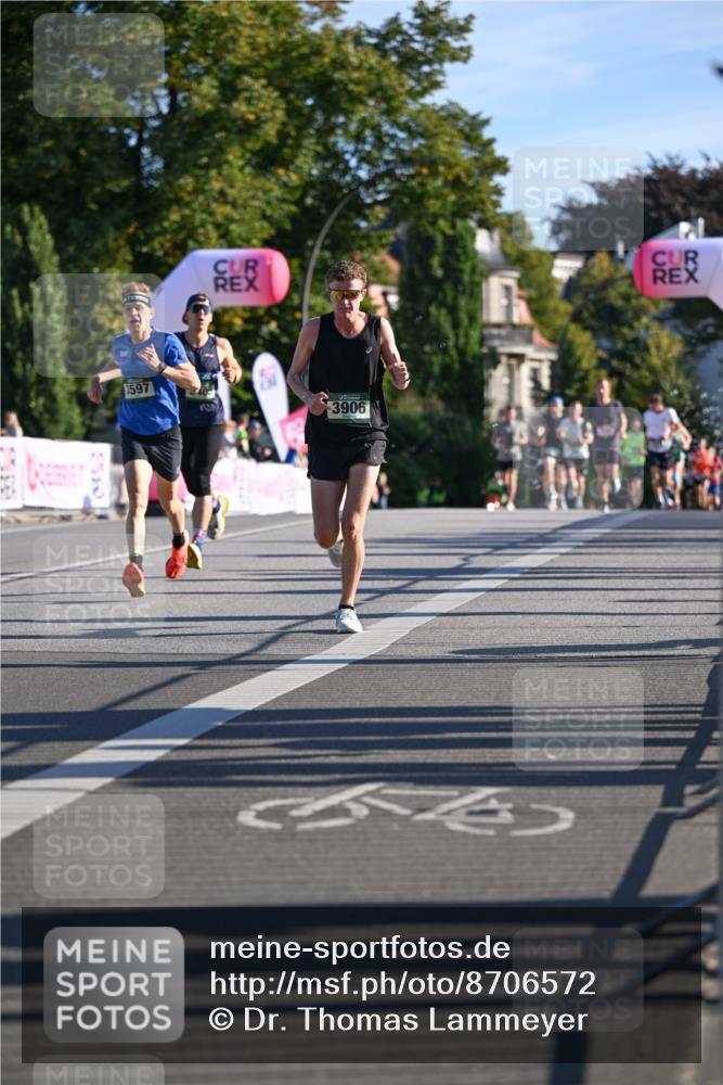 07.09.2025 - BARMER Alsterlauf Dr. Thomas Lammeyer http://msf.ph/oto/8706572 07.09.2025 09:24:43 Laufen 3597, 3906 meine-sportfotos.de