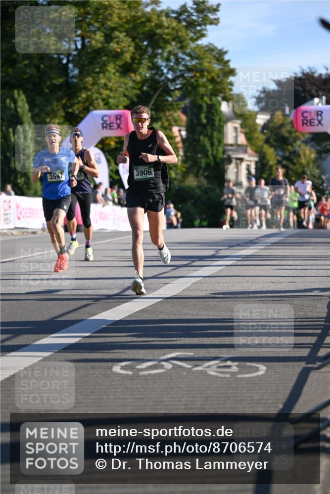 07.09.2025 - BARMER Alsterlauf Dr. Thomas Lammeyer http://msf.ph/oto/8706574 07.09.2025 09:24:43 Laufen 3597, 3906 meine-sportfotos.de