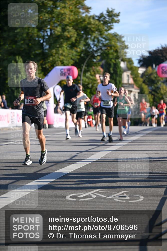07.09.2025 - BARMER Alsterlauf Dr. Thomas Lammeyer http://msf.ph/oto/8706596 07.09.2025 09:24:50 Laufen 225 meine-sportfotos.de